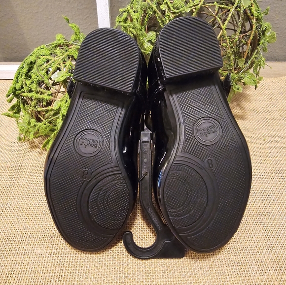 Wonder Nation Black Classic Dress Heels, Toddler Girl's, size 8 - Picture 6 of 7